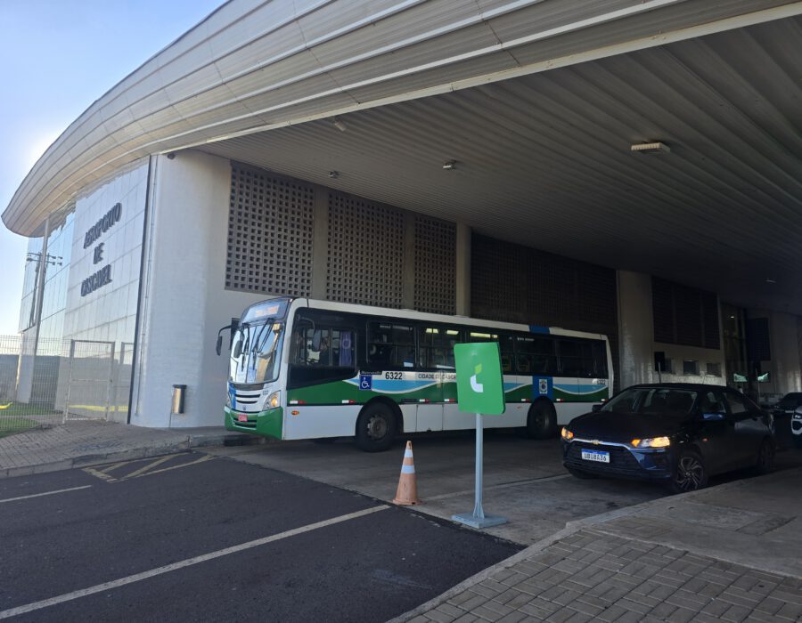 Táxi Aeroporto Cascavel 24h: transfer pontual e confortável em Cascavel - PR - foto 4